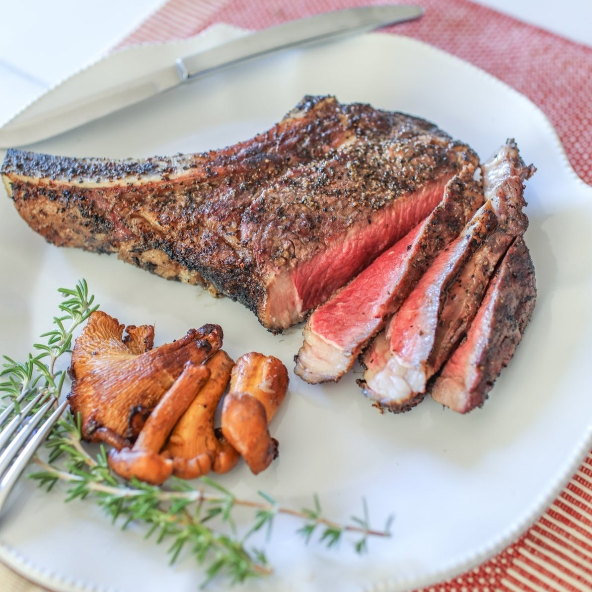 Beef Ribeye Steak (Bone-In)